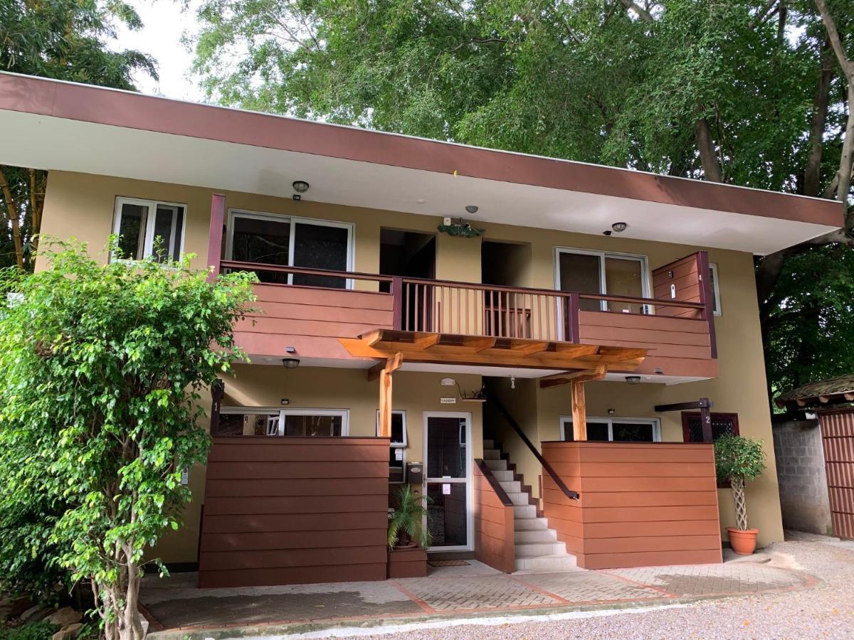 Aranjuez Lofts Santa Ana Apartment