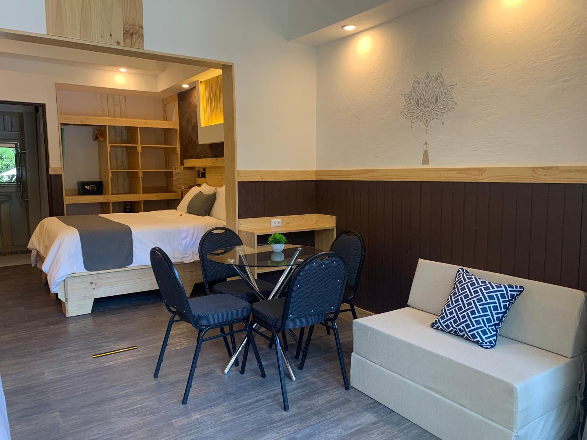 Aranjuez Lofts Santa Ana